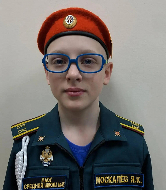 НА КАМЧАТКЕ ШКОЛЬНИК СПАС РЕБЕНКА ИЗ-ПОД СНЕЖНОГО ЗАВАЛА