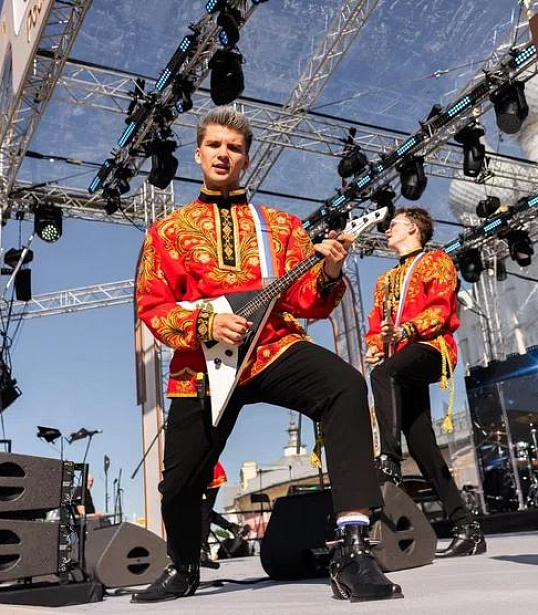 ФЕСТИВАЛЬ ФОЛК-МУЗЫКИ ПРОШЕЛ В РОСТОВЕ ВЕЛИКОМ